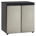 Avanti - 5.5 Cu. Ft. Compact Refrigerator - Stainless Steel/Black
